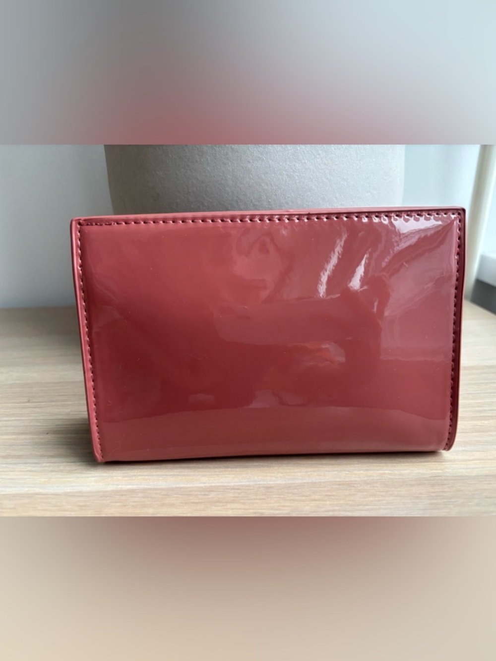 YVES SAINT LAURENT | YSL Beauté Patent Bag in Terracotta - Picture 2 of 6